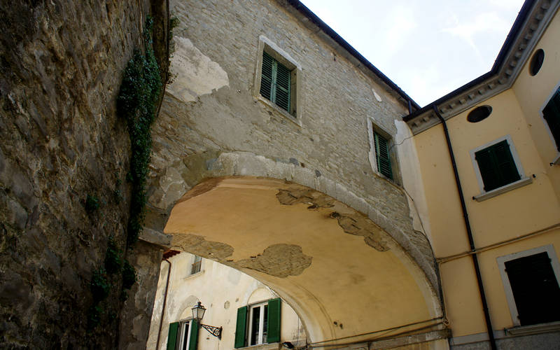 Cammino di Assisi, Portico San Benedetto