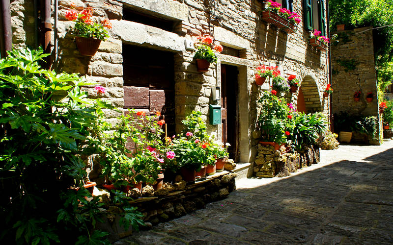 Cammino di Assisi, Portico San Benedetto