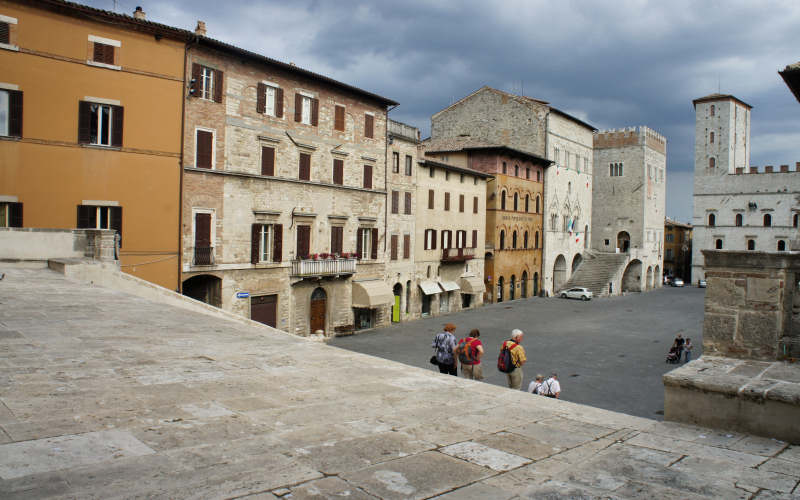 Via Amerina, Todi