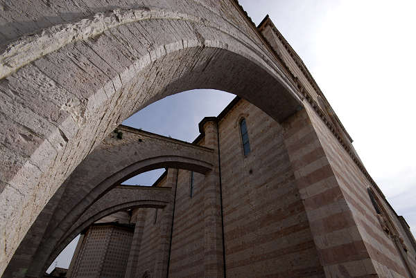 Basilica Santa Chiara, Assisi